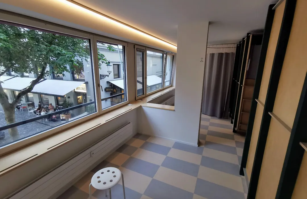 Green Marmot Capsule Hotel Zuerich-1